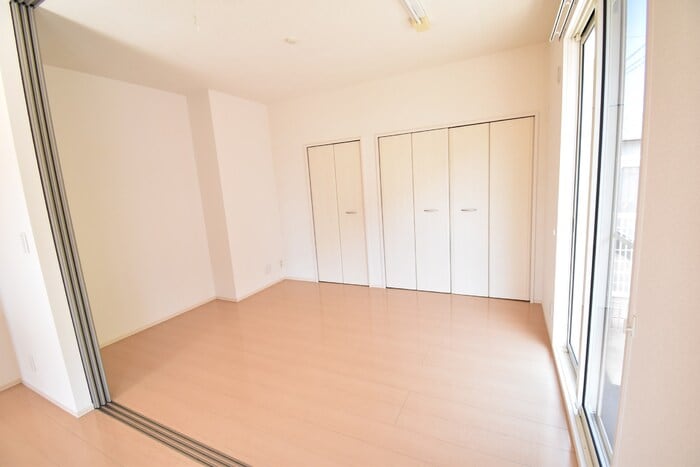 洋室５．８帖 グラン・ノーブル A棟