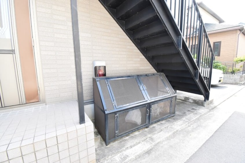 ゴミ庫 グレイスフルＫ