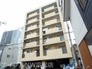 岩清尾マンションの外観