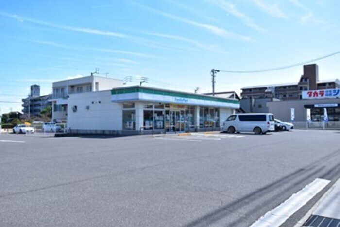 ファミリーマートサンフラワー通り店 セレノアールA