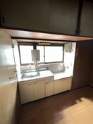  伏石町一戸建