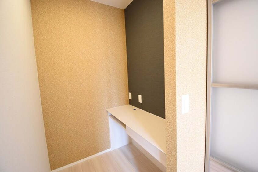 ワークコーナー ナーブ屋島 B棟