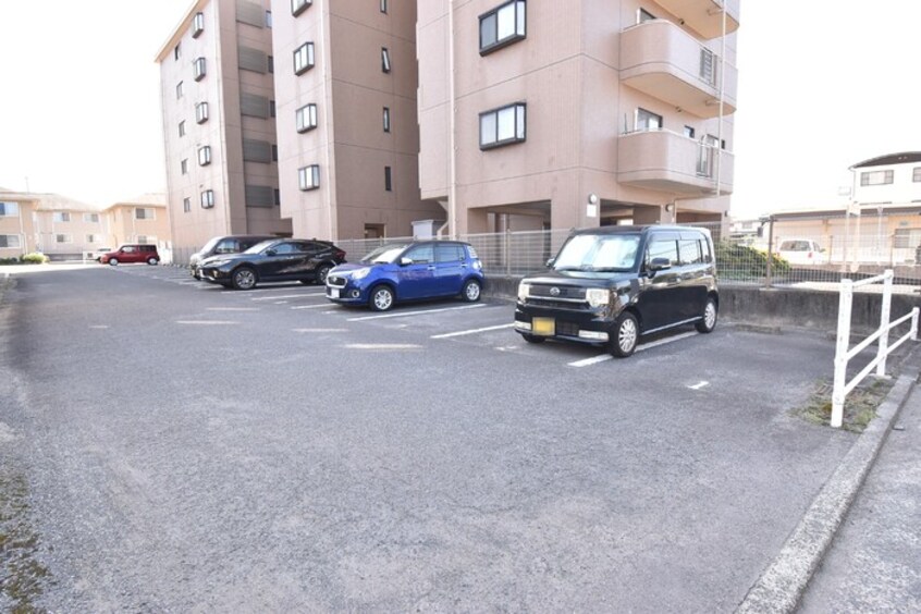 駐車場 ビッグベアハイツⅡ