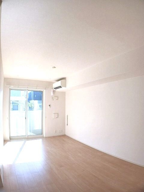 居室・リビング マリナ　アーク　ガーデンＢ