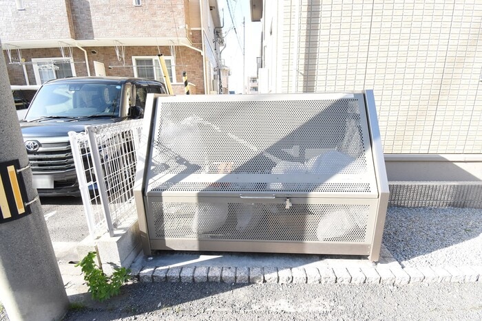 ゴミ置場 メゾンシャルム春日