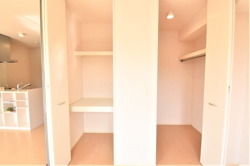 ウォークインクローゼット・物入 グランシャリオ