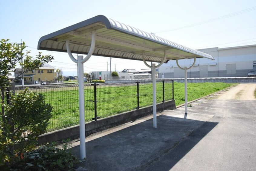 駐輪場 セジュール六条 B棟