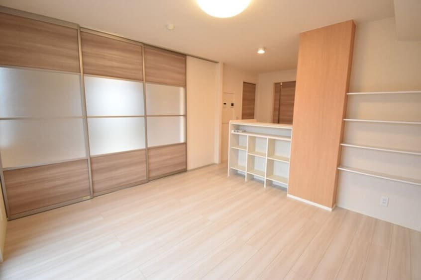 ＬＤＫ１２帖 リリックガーデン B棟