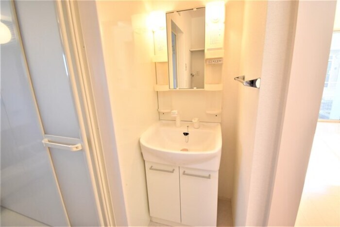 洗髪洗面化粧台 リーバス・E・イノセント A棟