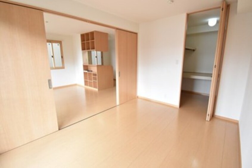 南洋室６帖～ＬＤＫ１２帖 Ｔ’ｓスクエア D棟