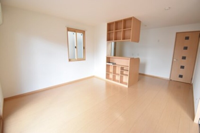 ＬＤＫ１２帖 Ｔ’ｓスクエア D棟