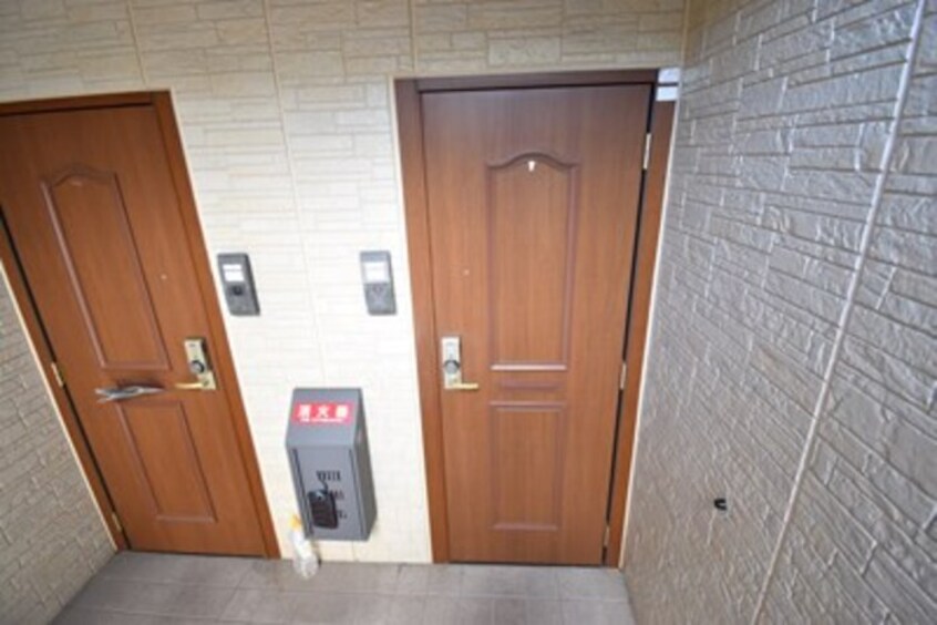 玄関 Ｔ’ｓスクエア D棟