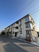 ラナ マラキ A棟の外観