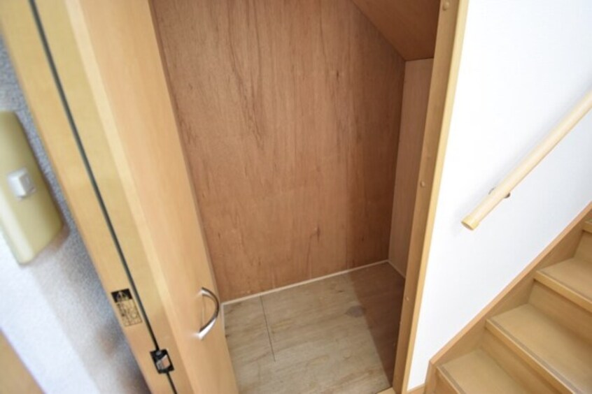 物入（廊下） リースランド春日 Ｃ