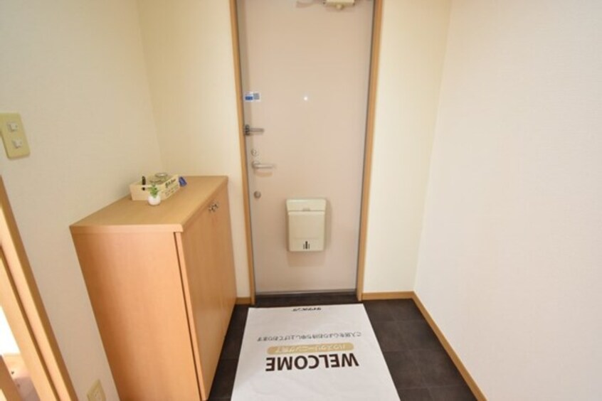 玄関 リースランド春日 Ｃ