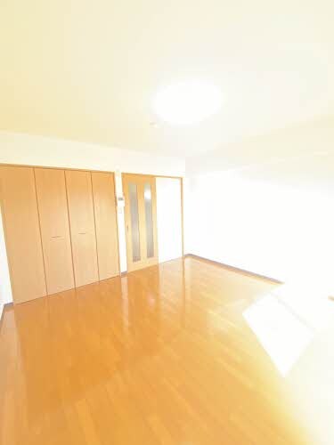  レーベンスクエア