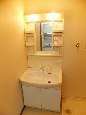  レーベンスクエア