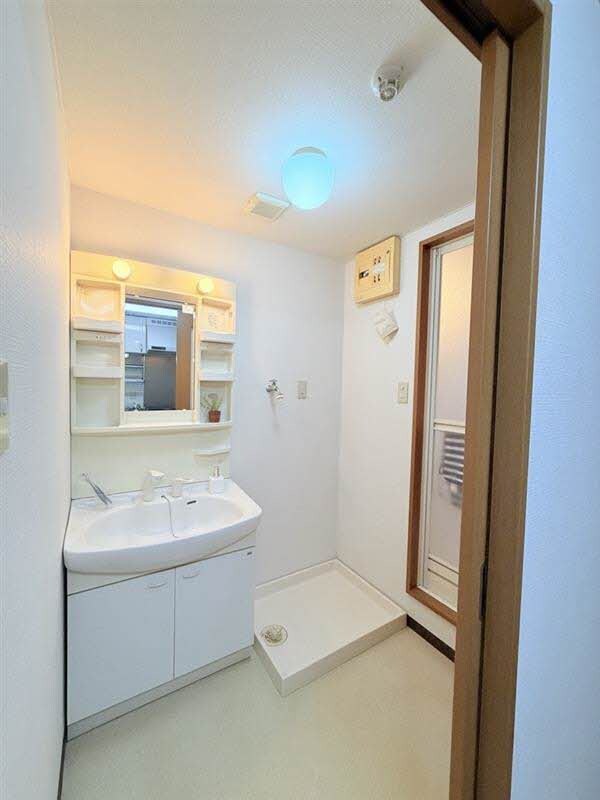  レーベンスクエア