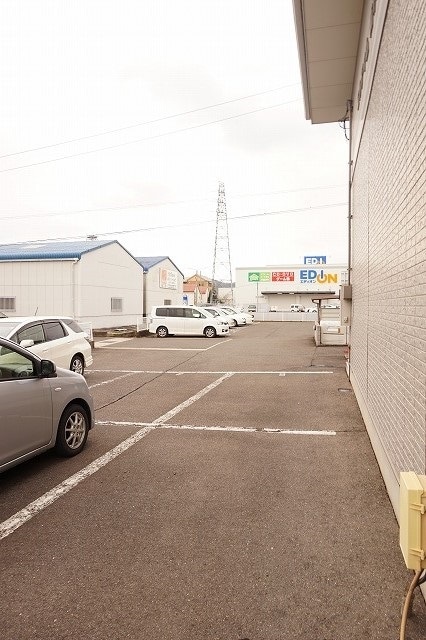 駐車場 エルディム高木Ｂ