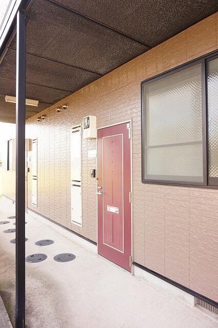 エントランス ニューエルディム浅野