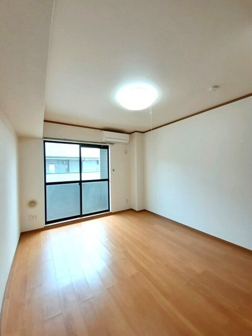 居室・リビング リフティ新浜　Ⅰ