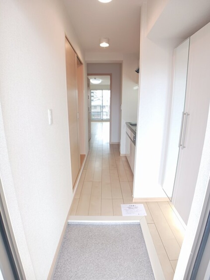 玄関 ラ・フォート