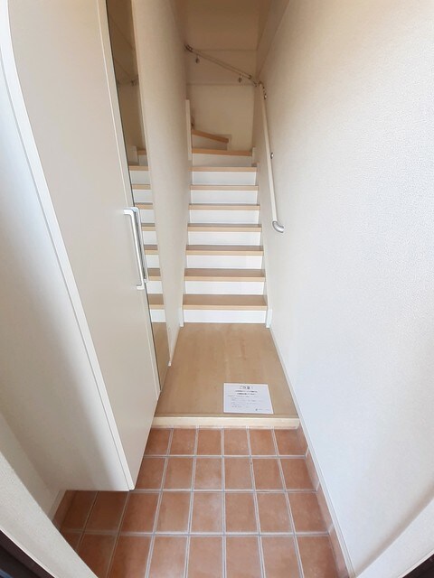 玄関 ベル　フィオーレＡ