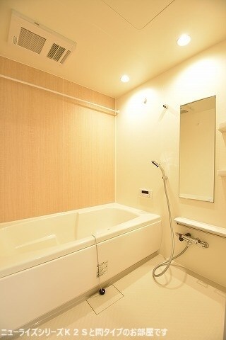 バス／シャワールーム等 勅使町アパート（０２７０６８９０１）