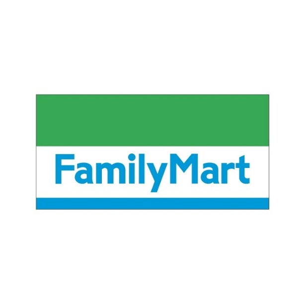 ファミリーマート 高松西春日店(コンビニ)まで580m 勅使町アパート（０２７０６８９０１）