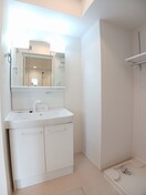 洗面所 ＳＥＲＡＶＥＥ　林