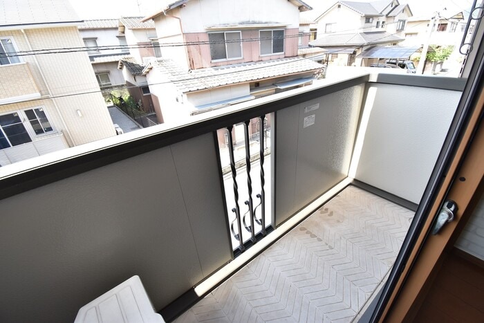 バルコニー アーバンハイツ ２８ A棟