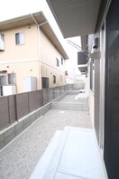 専用庭 オネスト上林 A棟