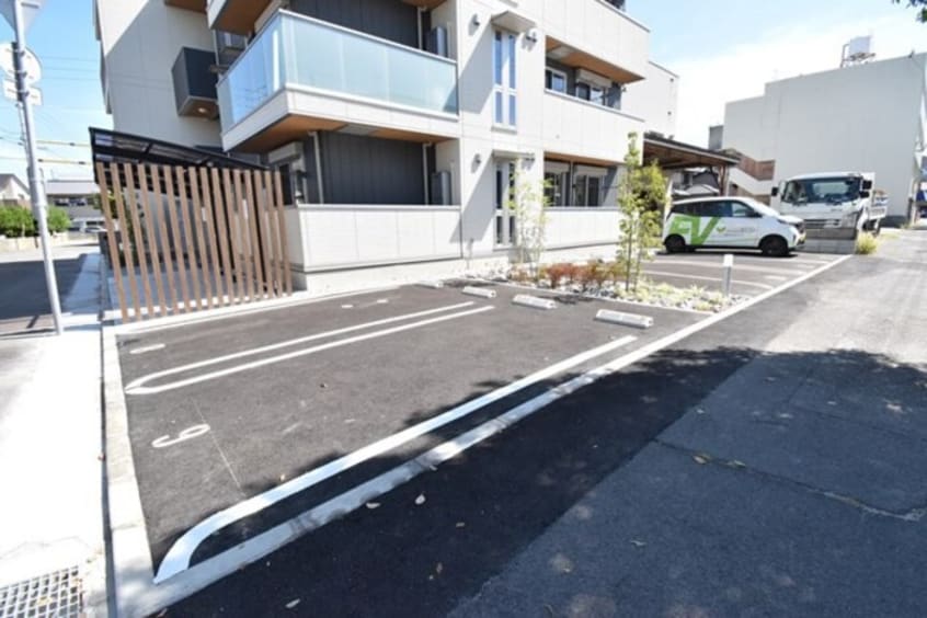 駐車場 グレイスフル