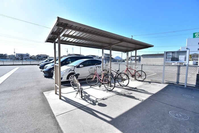 駐輪場 サンクチュアリ