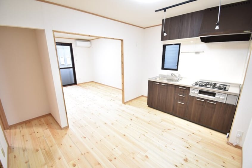 ＬＤＫ１２帖 サンハイツM B棟