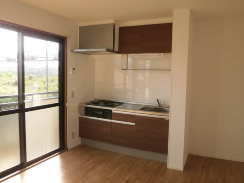 キッチン（ガスコンロ付き） ファミール河野 C棟