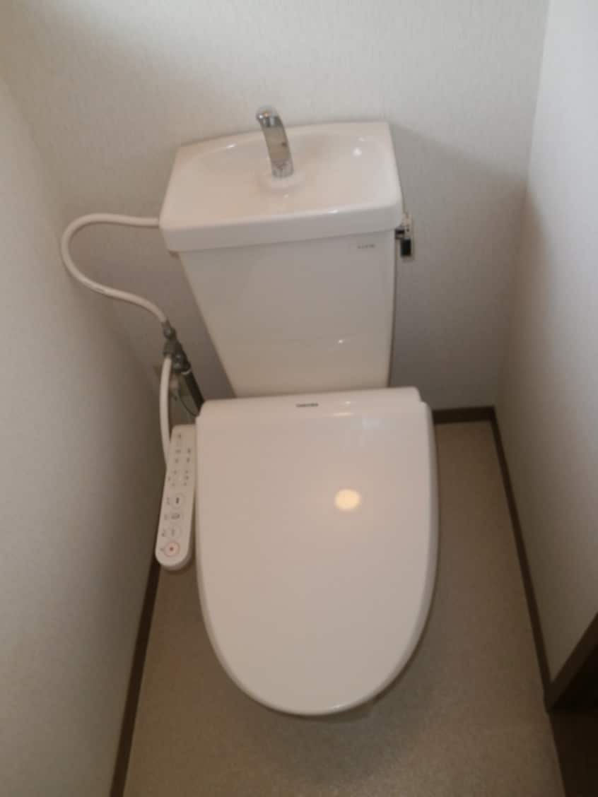 トイレ ファミール河野 C棟