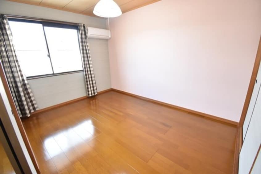 北洋室６帖 フリータウン香東 A棟