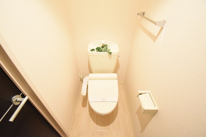 温水洗浄暖房便座 ベルポスト松縄Ⅱ