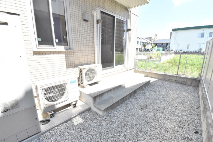 専用庭 ベルポスト松縄Ⅱ