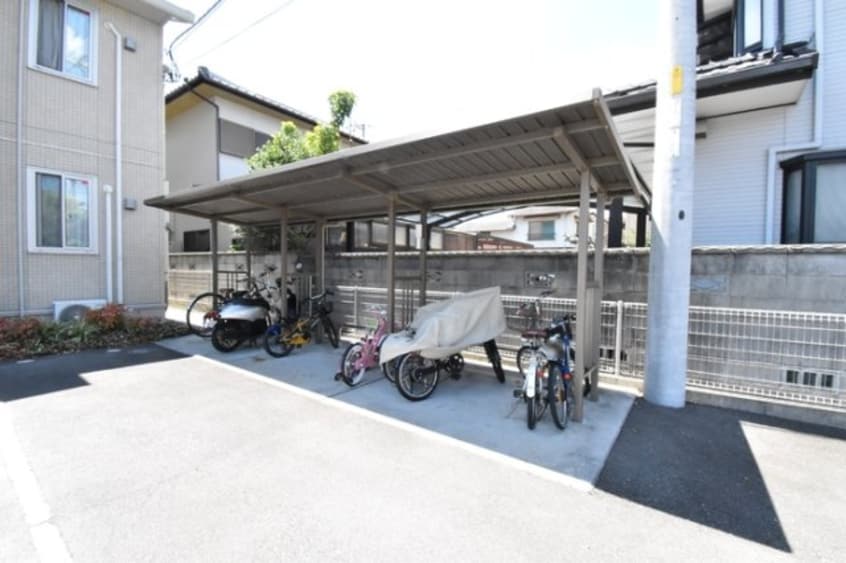 駐輪場 ベルポスト松縄Ⅱ