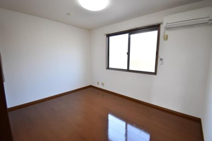 北西洋室６帖 ユイマールガーデンⅡ A棟