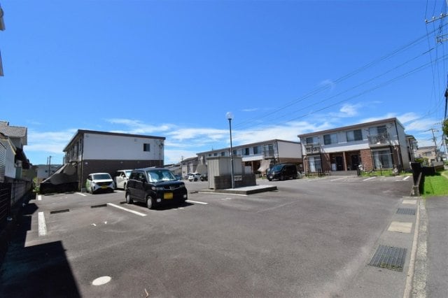 駐車場 リースランド松縄 Ｃ