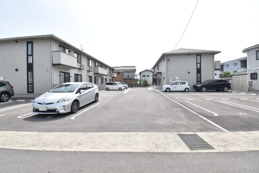 駐車場 ルピナス A棟