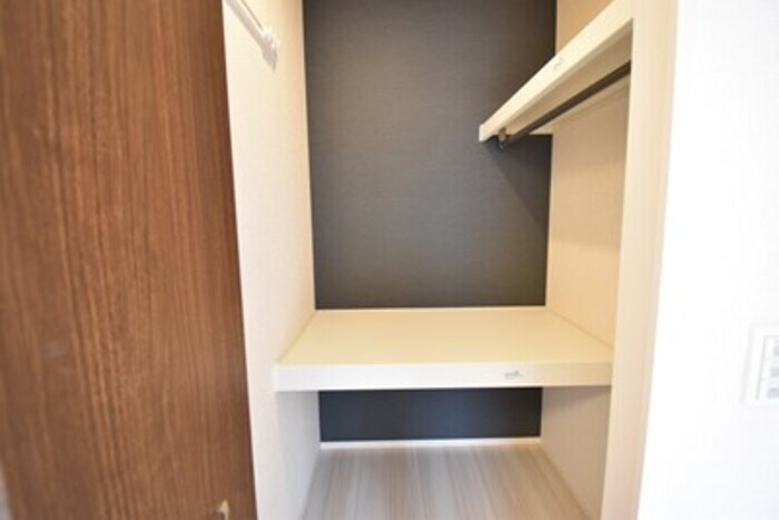 ウォークインクローゼット ルピナス A棟