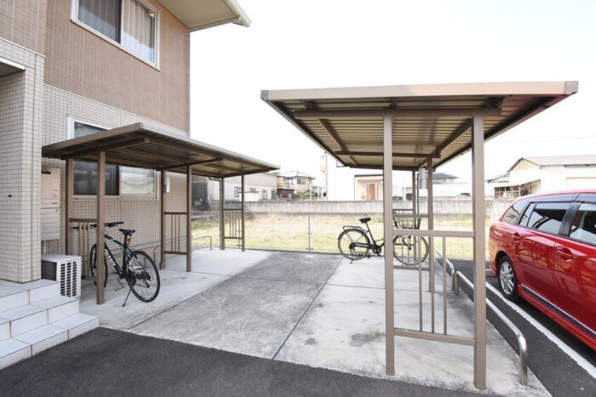 駐輪場 ルーラル タウン B棟