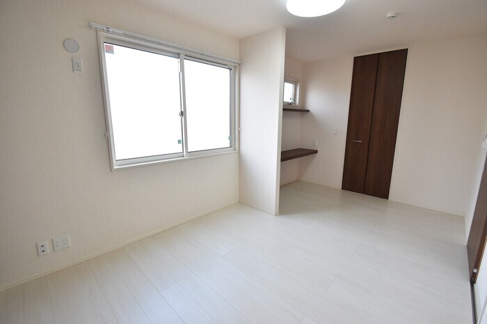 洋室７．５帖 レグルス B棟