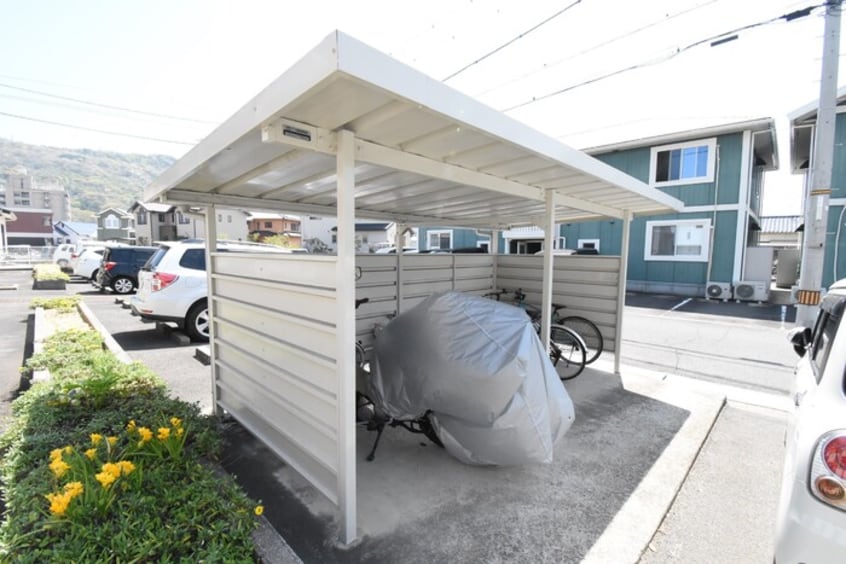 駐輪場 レジデンス一本松 C棟