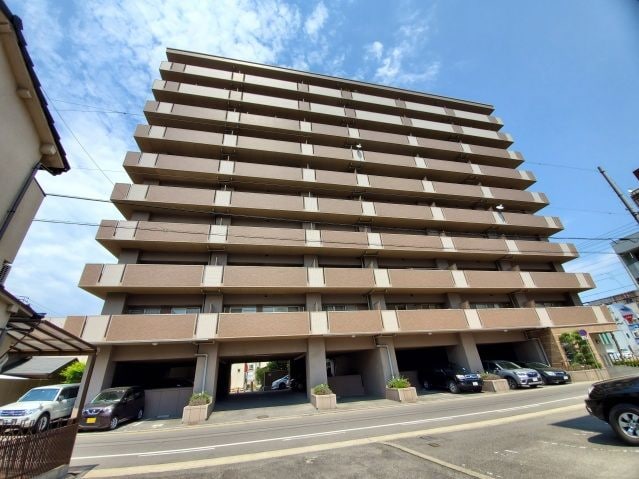  アルファライフ栗林駅北