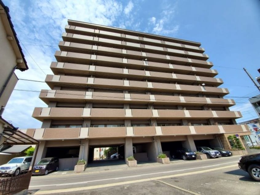  アルファライフ栗林駅北